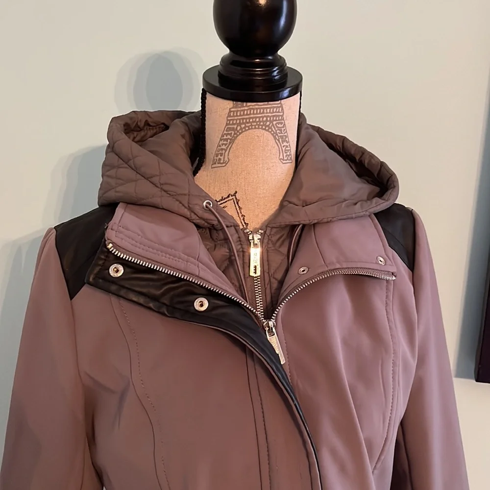 WATERPROOF JACKET ✨ - Picture 5 of 5